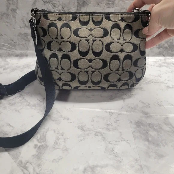 Coach Crossbody Monogram Black Gray Poppy Signature Purse - Picture 4 of 10